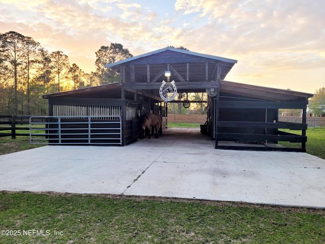 906 COUNTY ROAD 217, Jacksonville, FL 32234