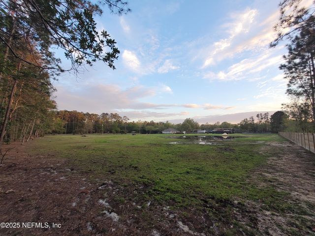 906 COUNTY ROAD 217, Jacksonville, FL 32234