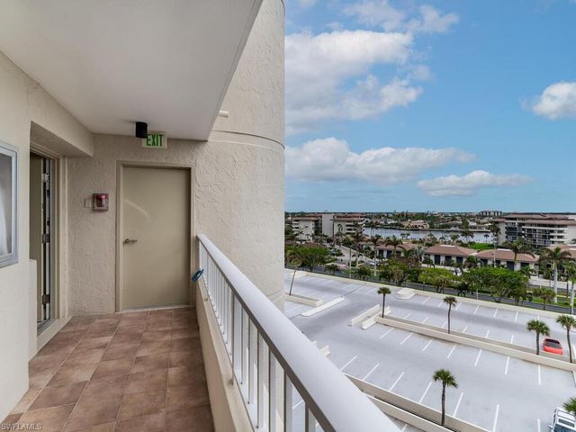 260 Seaview CT 803, Marco Island, FL 34145