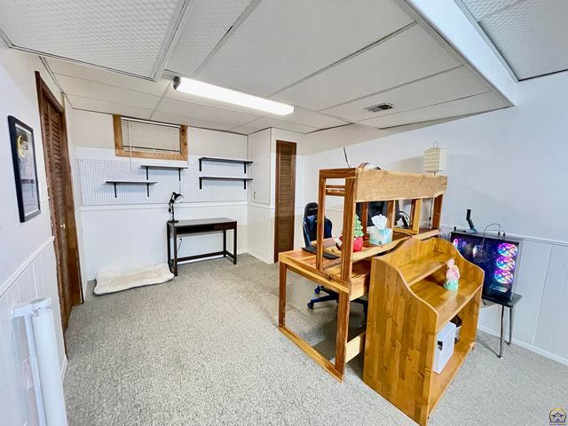 759 SW Prairie CT, Topeka, KS 66609