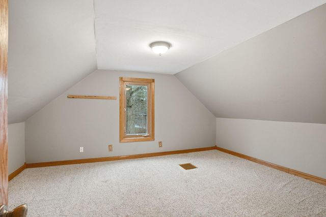 900 Greenvale Avenue W, Northfield, MN 55057