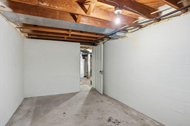 900 Greenvale Avenue W, Northfield, MN 55057