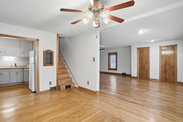 900 Greenvale Avenue W, Northfield, MN 55057