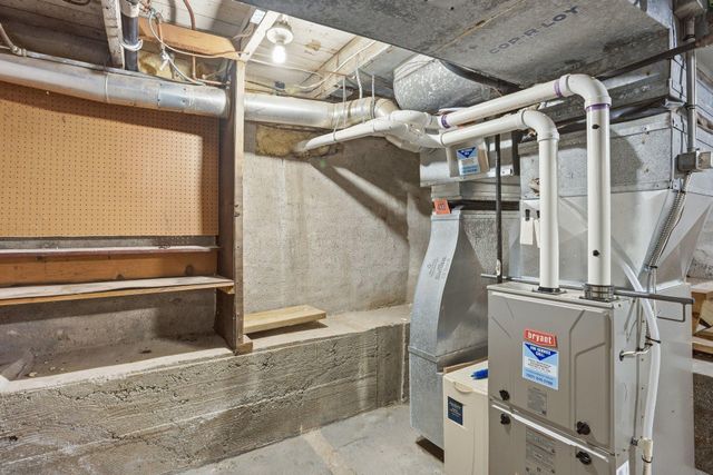 900 Greenvale Avenue W, Northfield, MN 55057