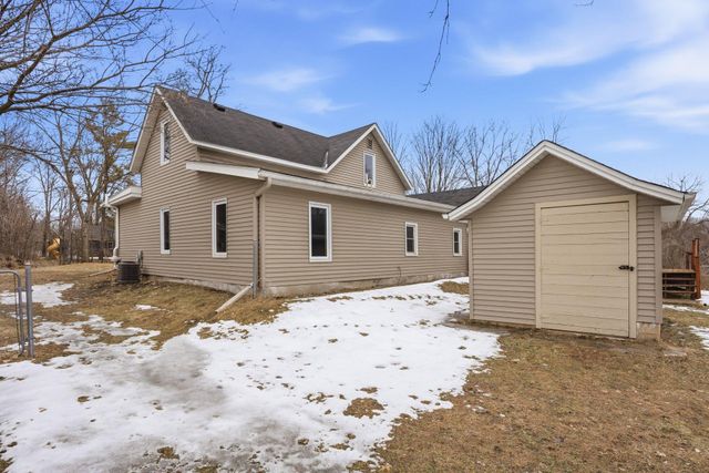 900 Greenvale Avenue W, Northfield, MN 55057