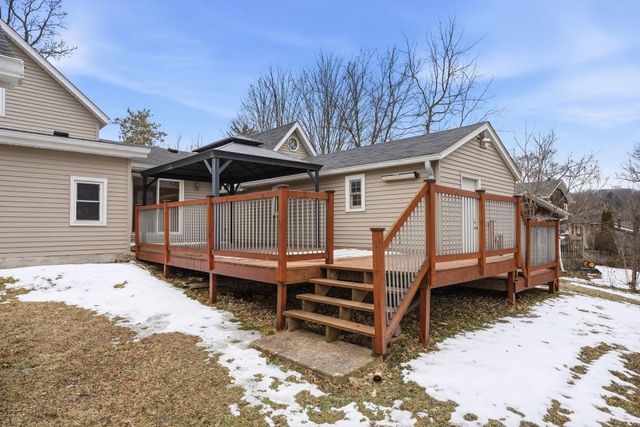 900 Greenvale Avenue W, Northfield, MN 55057