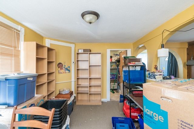 32 Randall Place, Springfield, MA 01108