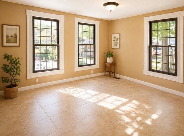32 Randall Place, Springfield, MA 01108