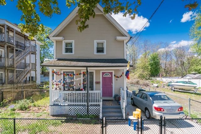32 Randall Place, Springfield, MA 01108