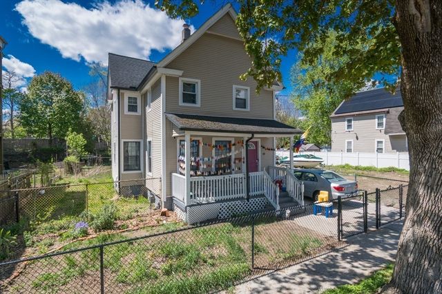 32 Randall Place, Springfield, MA 01108