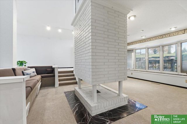 605 Ridge Road N, Council Bluffs, IA 51503