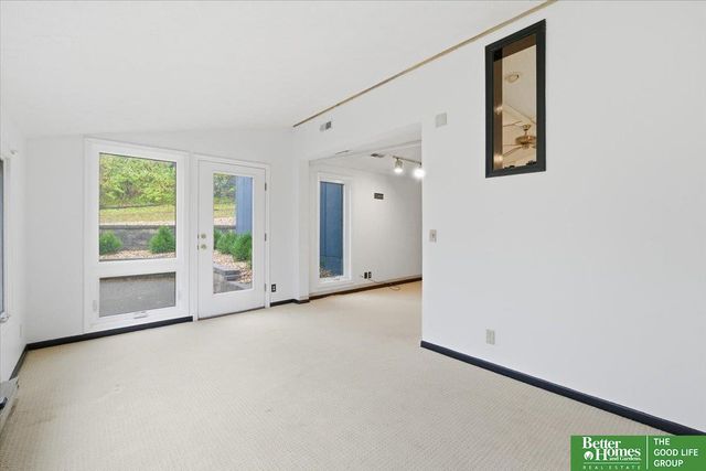 605 Ridge Road N, Council Bluffs, IA 51503