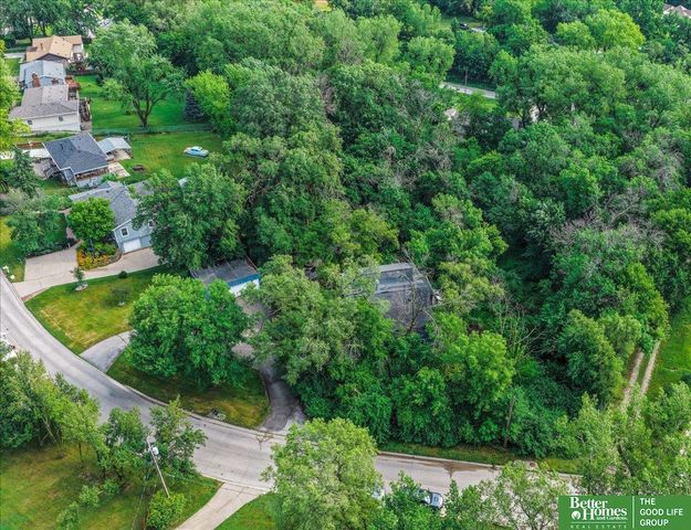 605 Ridge Road N, Council Bluffs, IA 51503