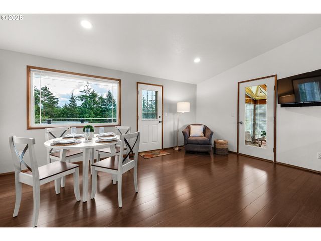 33247 WOOD DUCK Ln, Warrenton, OR 97146