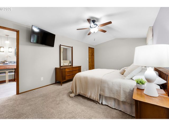 33247 WOOD DUCK Ln, Warrenton, OR 97146