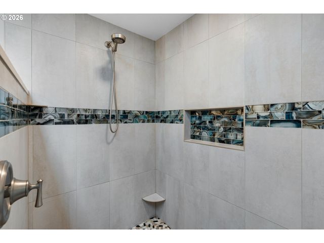 33247 WOOD DUCK Ln, Warrenton, OR 97146