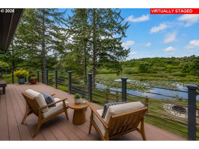 33247 WOOD DUCK Ln, Warrenton, OR 97146