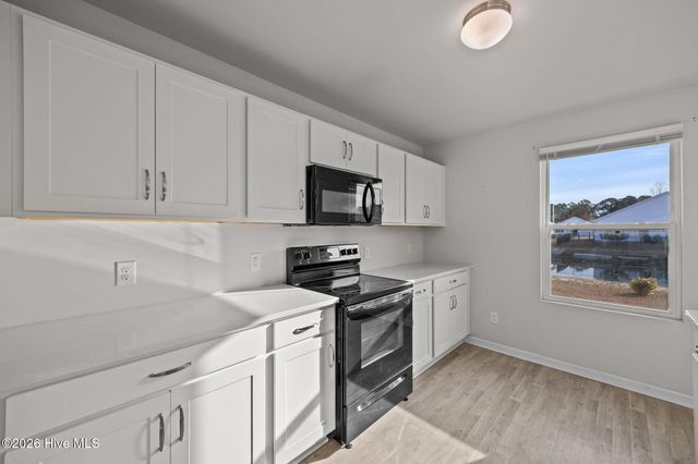 4921 Abbington Oaks Way SE, Southport, NC 28461