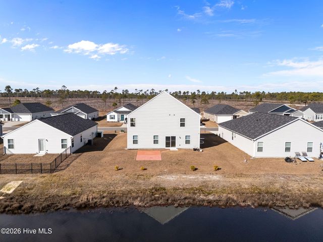 4921 Abbington Oaks Way SE, Southport, NC 28461