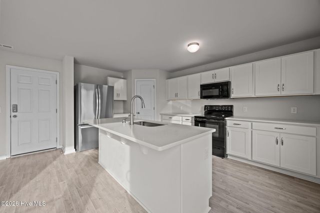 4921 Abbington Oaks Way SE, Southport, NC 28461