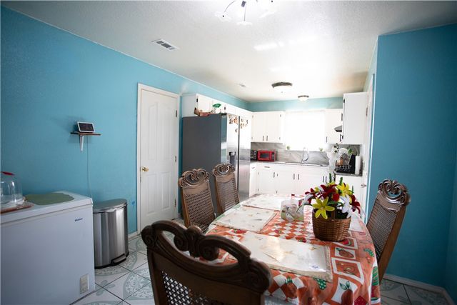2108 S F Street, Rogers, AR 72758