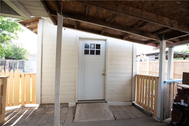 2108 S F Street, Rogers, AR 72758