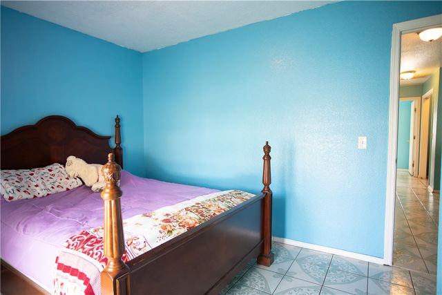 2108 S F Street, Rogers, AR 72758