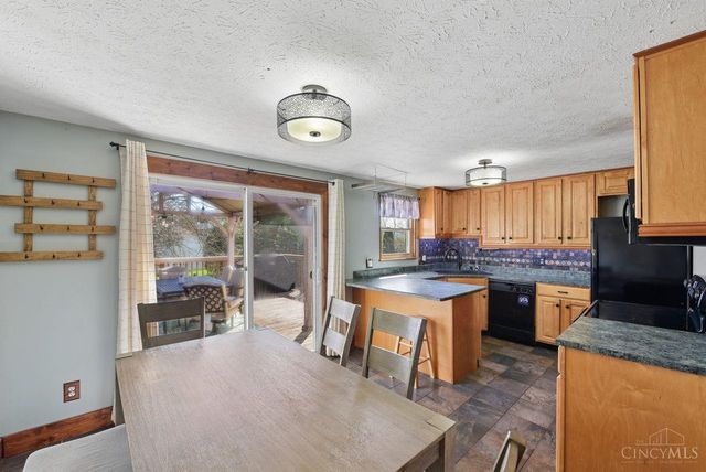 130 Country View Drive, Harrison, OH 45030