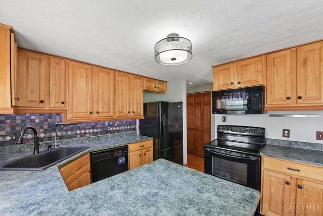 130 Country View Drive, Harrison, OH 45030