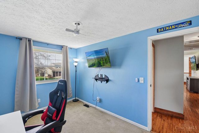 130 Country View Drive, Harrison, OH 45030