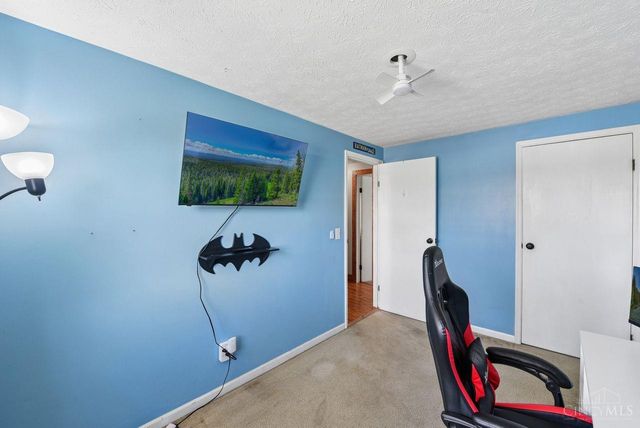 130 Country View Drive, Harrison, OH 45030