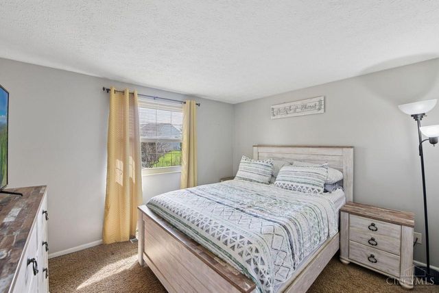 130 Country View Drive, Harrison, OH 45030