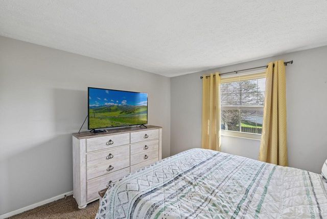 130 Country View Drive, Harrison, OH 45030