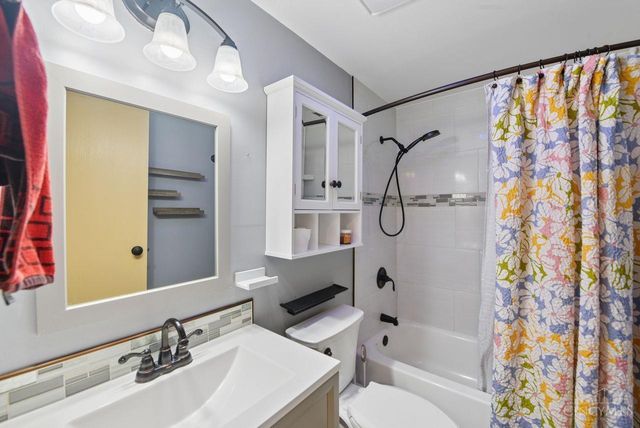 130 Country View Drive, Harrison, OH 45030