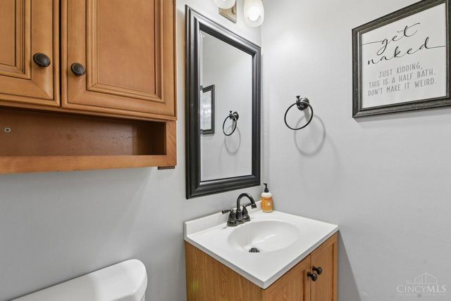 130 Country View Drive, Harrison, OH 45030