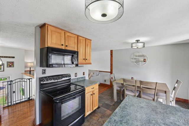 130 Country View Drive, Harrison, OH 45030