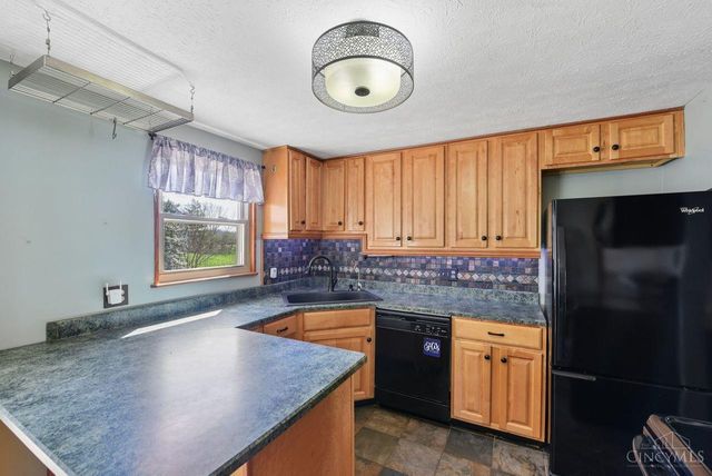 130 Country View Drive, Harrison, OH 45030