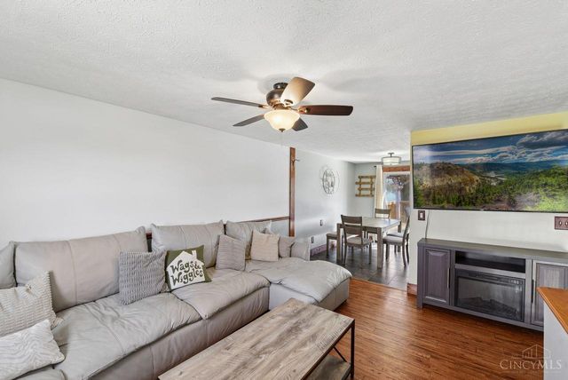 130 Country View Drive, Harrison, OH 45030