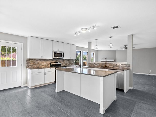5304 Los Altos Road, Fort Worth, TX 76244