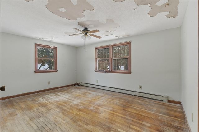 36 Lakewood Dr, Harwich, MA 02645