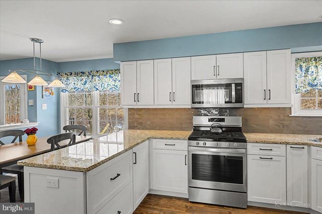 4533 DEEP CREEK WAY, Doylestown, PA 18902