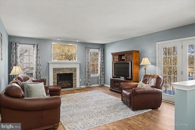 4533 DEEP CREEK WAY, Doylestown, PA 18902