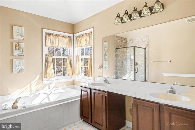 4533 DEEP CREEK WAY, Doylestown, PA 18902