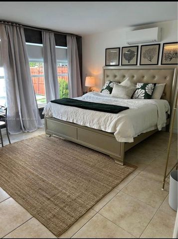 19410 NE 19th Ave, Miami, FL 33179