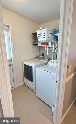25 SILTSTONE DR, Dover, DE 19901