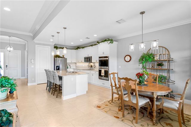 1646 Segovia Circle, Vero Beach, FL 32966