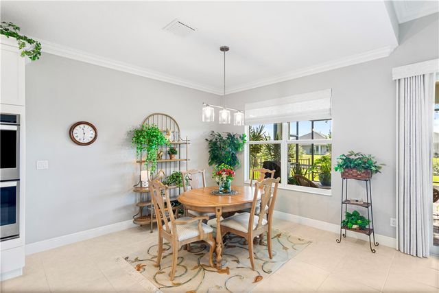 1646 Segovia Circle, Vero Beach, FL 32966