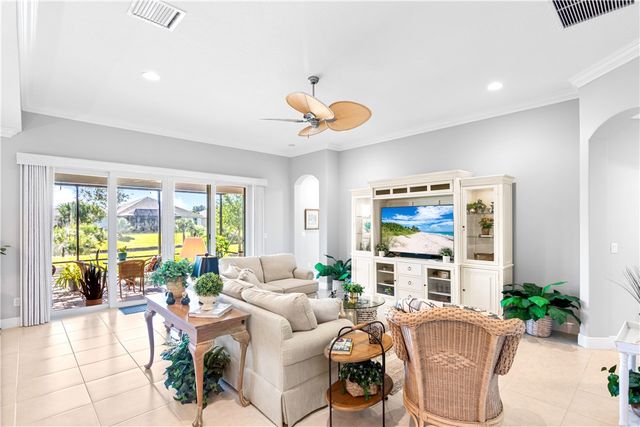 1646 Segovia Circle, Vero Beach, FL 32966