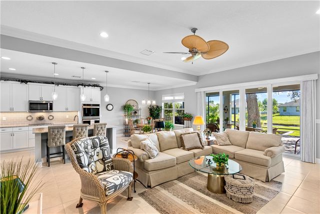 1646 Segovia Circle, Vero Beach, FL 32966