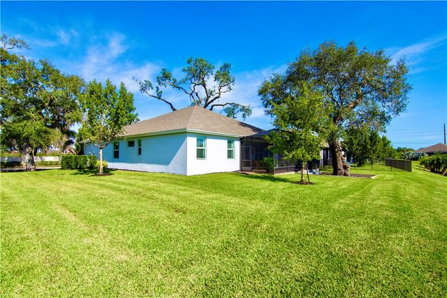 1646 Segovia Circle, Vero Beach, FL 32966